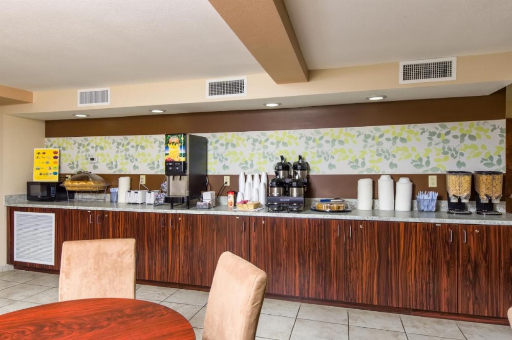 MAINGATE FLORIDA HOTEL Image 7